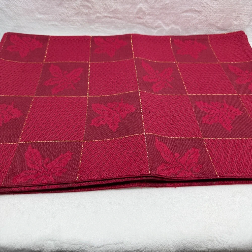 Christmas Placemats Napkins Set of 4 Burgundy Red Gold Damask Holly 19x13